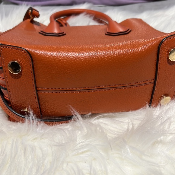 Michael kors satchel - Picture 5 of 8